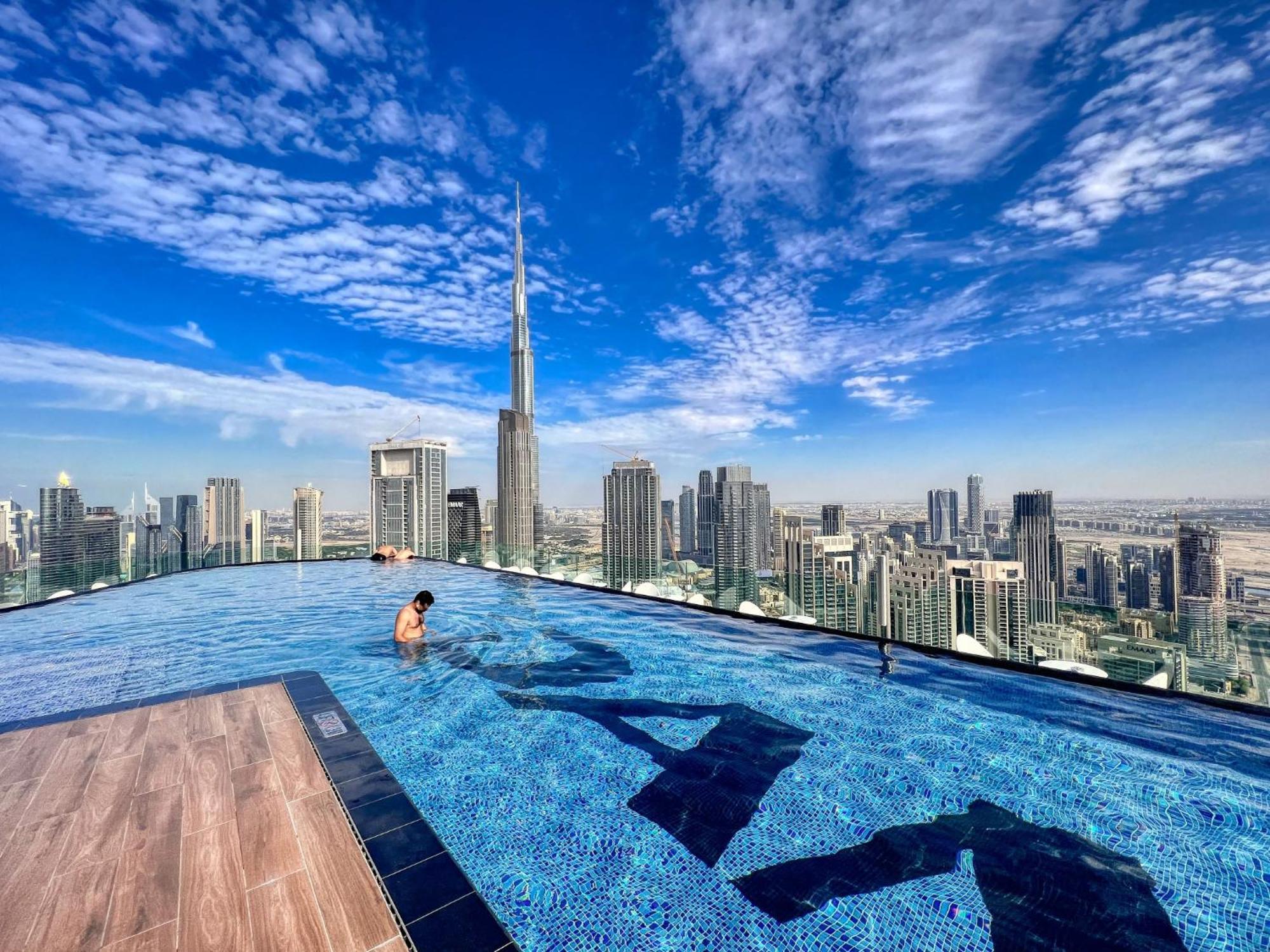 Infinity Pool & Burj Khalifa View L Luxe Paramount Dubaj Zewnętrze zdjęcie