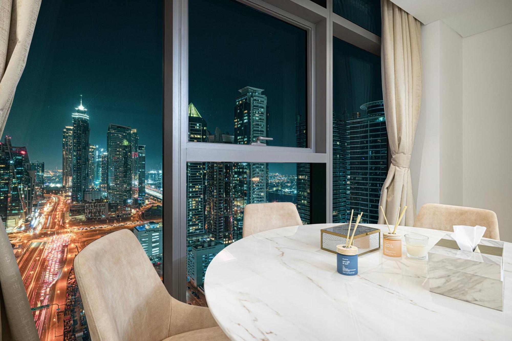 Infinity Pool & Burj Khalifa View L Luxe Paramount Dubaj Zewnętrze zdjęcie